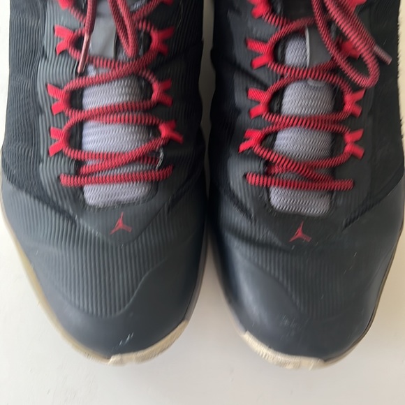 Original Nike Air Jump Man logo Black & Red men’s Shoes, gently preloved.Size 12 - Picture 11 of 12